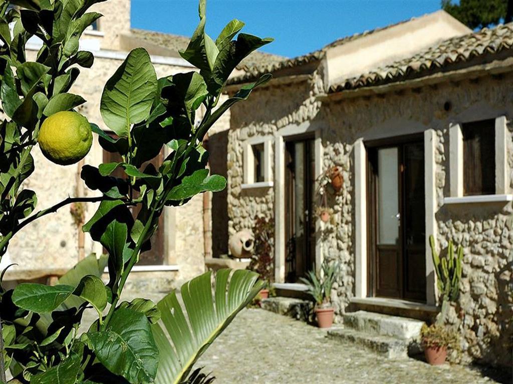 Agriturismo Baglio San Nicola Naro Eksteriør billede